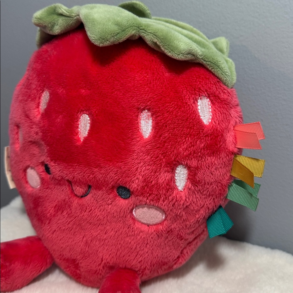 Itzy Ritzy Plush Strawberry Toy - Picture 4 of 9